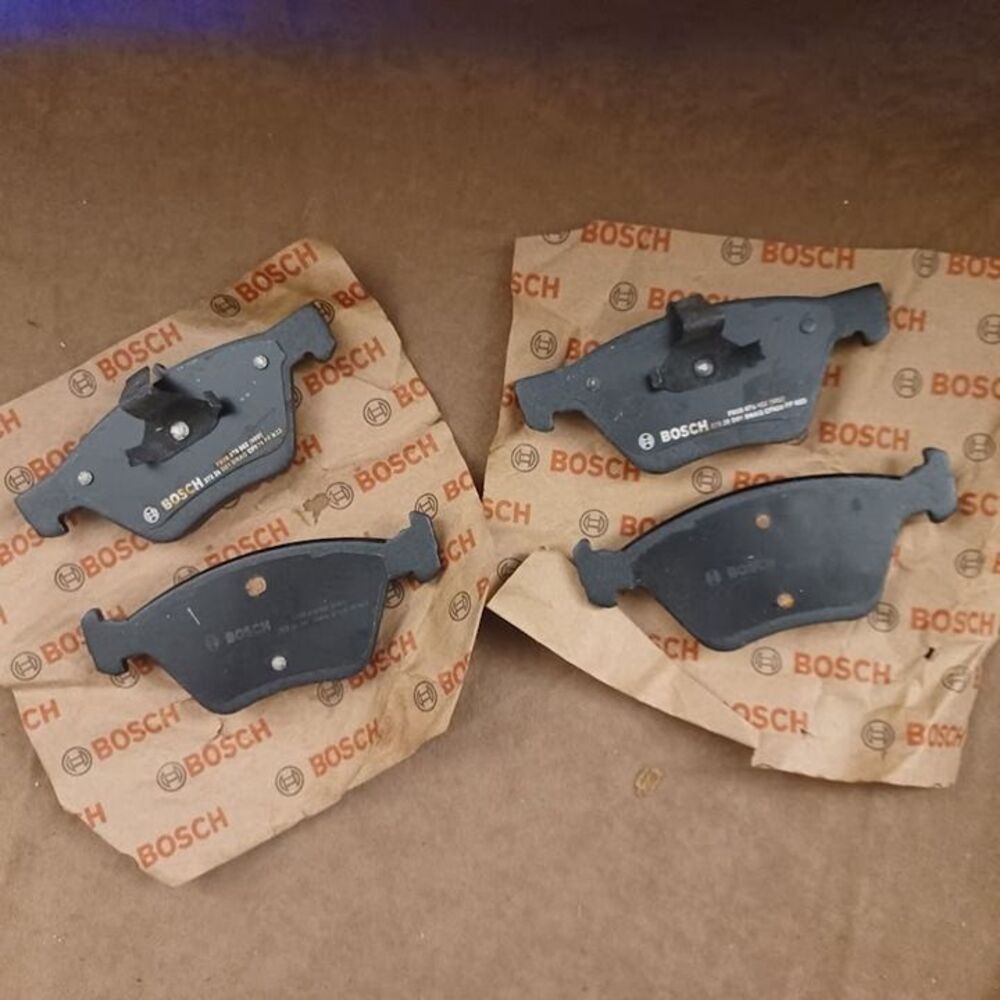 BOSCH QUIETCAST Brake Pad Set BP781 BMW E36 325i 328i Z3 Z4 E46 325Ci 325is
